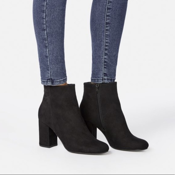 JustFab Shoes - Just fab loreida black suede block heel bootie 7.5